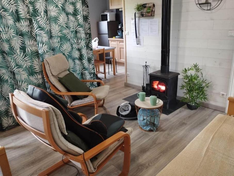 Gite N°4, En Pleine Nature, Frontalier Signy-le-Petit Bagian luar foto