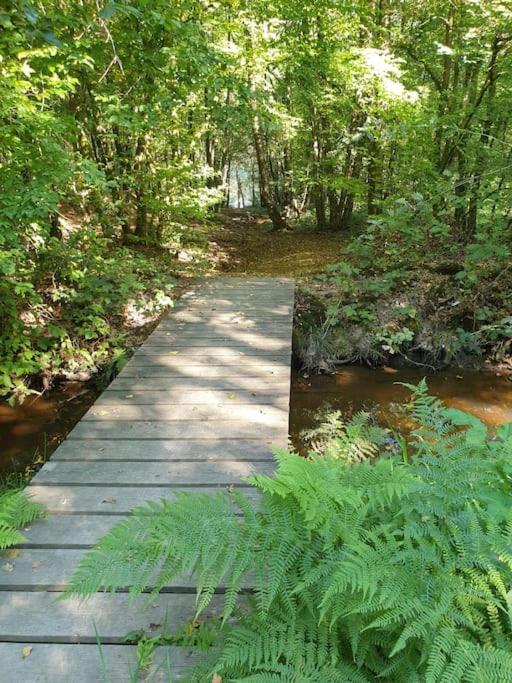 Gite N°4, En Pleine Nature, Frontalier Signy-le-Petit Bagian luar foto